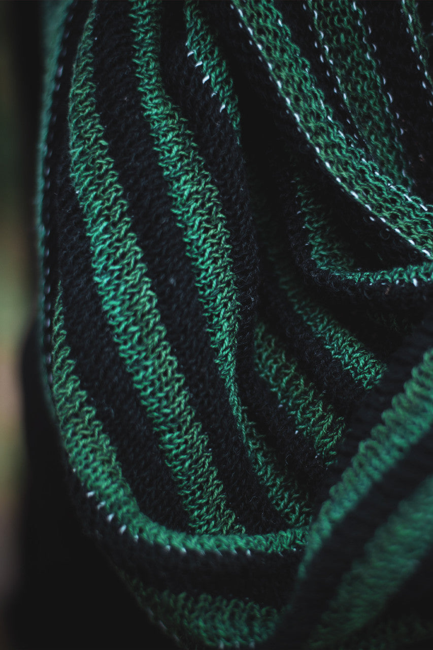 Bog Witch Infinity Scarf, black/green, knit closeup
