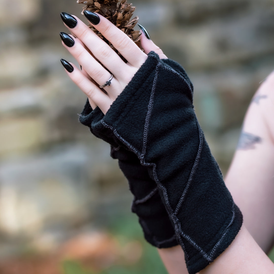 Conjurer's Fingerless Gloves – Dark Cottage